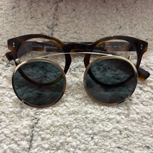 Valentino ‌2 in 1 - Glasses & Sunglasses with Case & Box